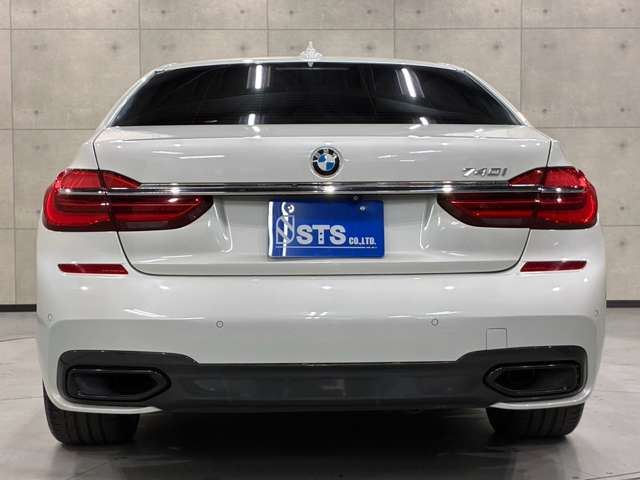 صورة 5 لـ 2016 BMW 7 SERIES