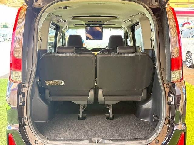 صورة مصغرة 12 لـ 2014 Toyota NOAH