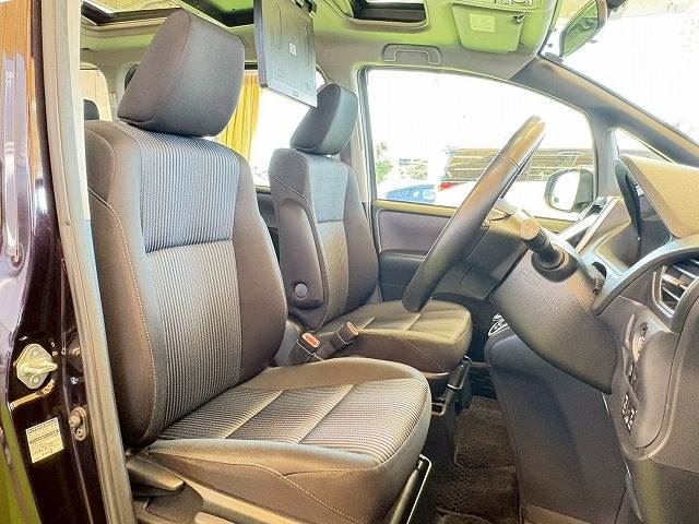 صورة مصغرة 10 لـ 2014 Toyota NOAH