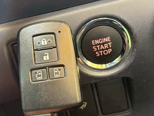 صورة مصغرة 8 لـ 2014 Toyota NOAH