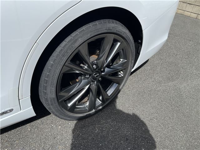 2019 Lexus ES photo 10