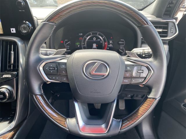 صورة مصغرة 23 لـ 2023 Lexus LX