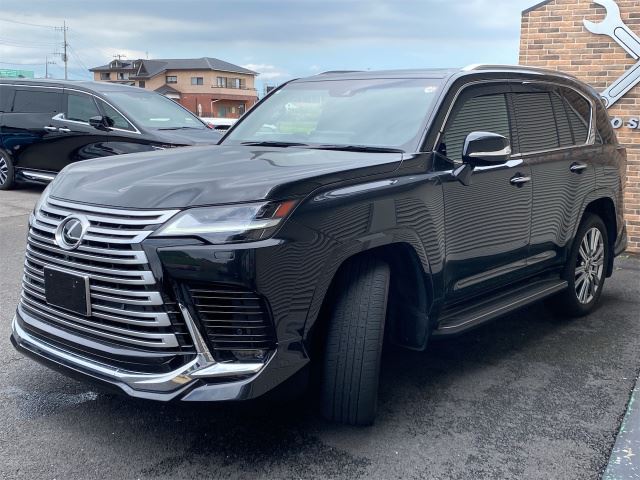 صورة 7 لـ 2023 Lexus LX