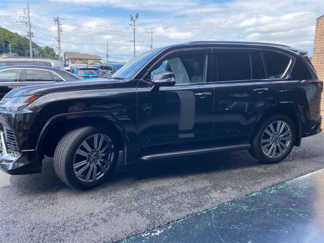 صورة 5 لـ 2023 Lexus LX