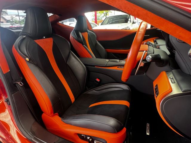 2020 Lexus LC thumbnail 32