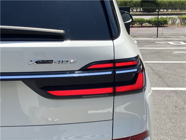2024 BMW X7 缩略图 12
