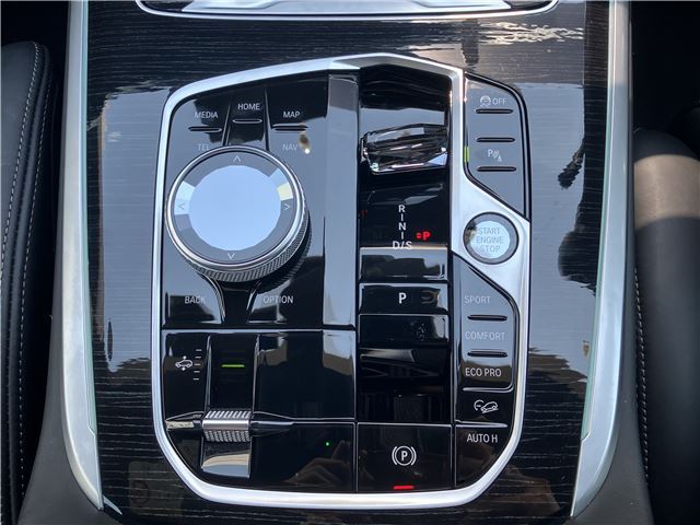 2024 BMW X7 缩略图 32
