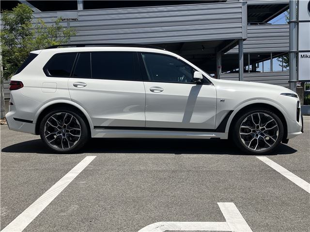2024 BMW X7 照片 9