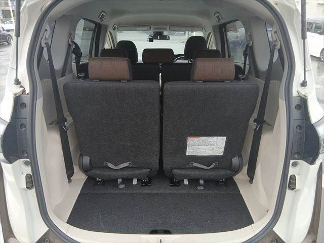 2016 Toyota SIENTA — миниатюра 12