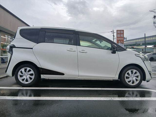 2016 Toyota SIENTA — миниатюра 15