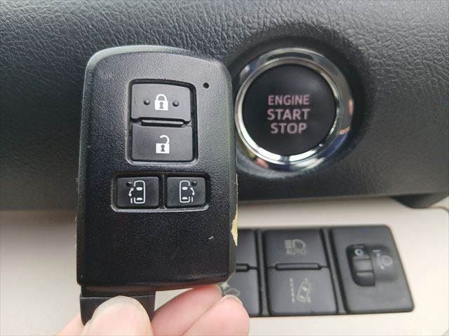 2016 Toyota SIENTA — миниатюра 26
