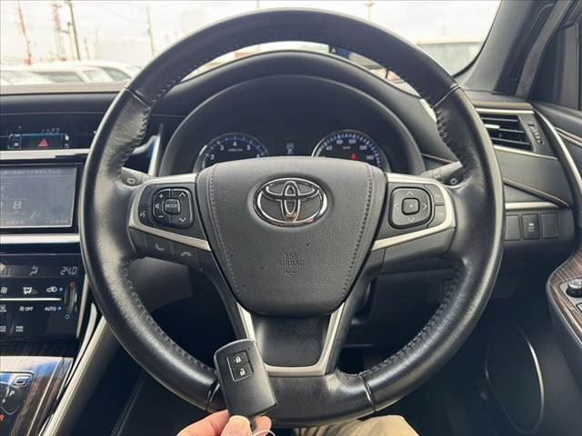 صورة 7 لـ 2015 Toyota HARRIER