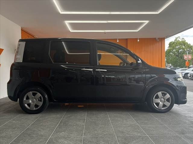 2013 Toyota SIENTA — миниатюра 12