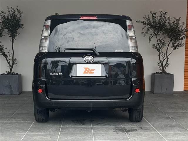 2013 Toyota SIENTA — миниатюра 14