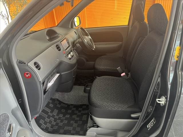 2013 Toyota SIENTA — миниатюра 17