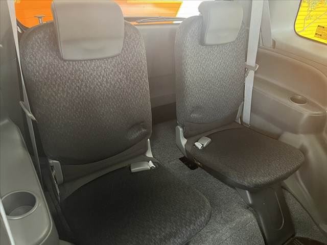 2013 Toyota SIENTA — миниатюра 20