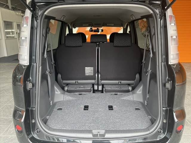 2013 Toyota SIENTA — миниатюра 22