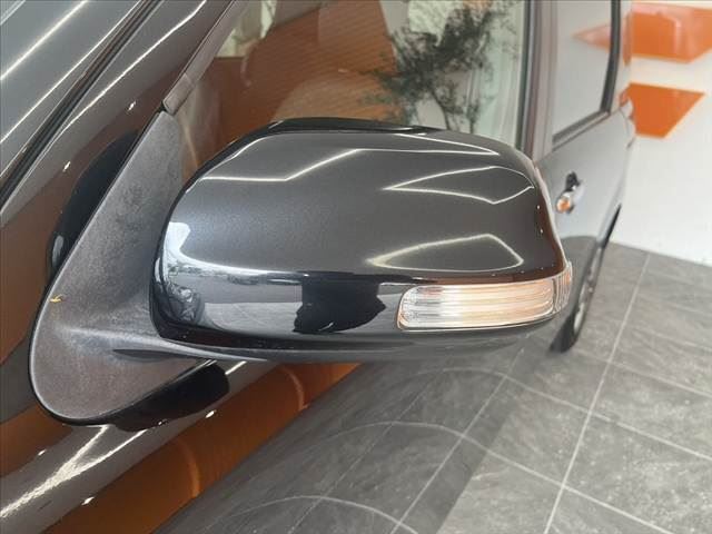 2013 Toyota SIENTA — миниатюра 36