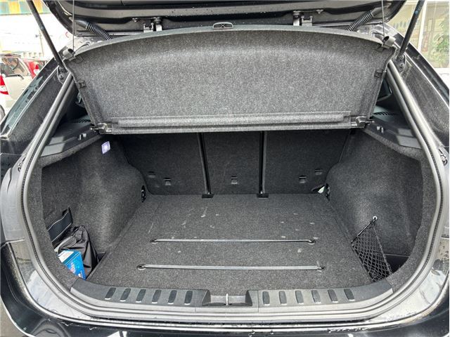 صورة مصغرة 31 لـ 2011 BMW X1