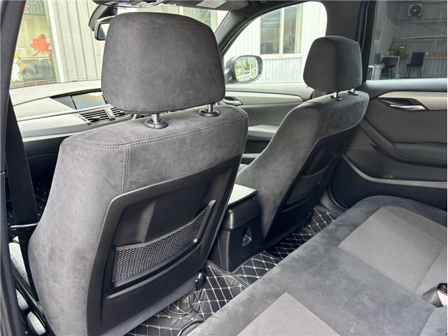 صورة مصغرة 36 لـ 2011 BMW X1