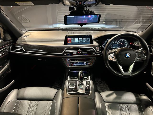صورة 3 لـ 2017 BMW 7 SERIES