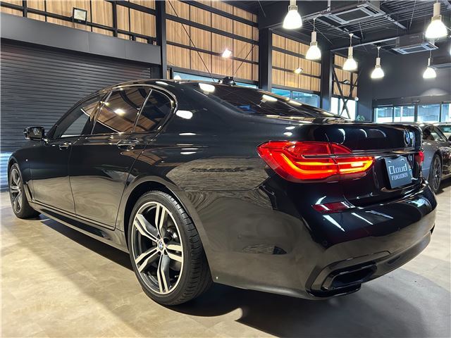صورة 2 لـ 2017 BMW 7 SERIES