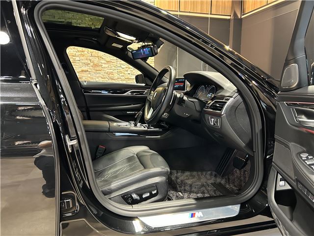 صورة مصغرة 36 لـ 2017 BMW 7 SERIES