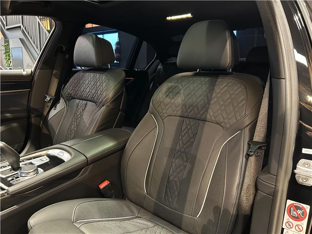 صورة مصغرة 46 لـ 2017 BMW 7 SERIES