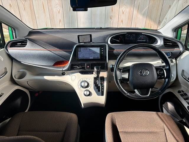 صورة 2 لـ 2016 Toyota SIENTA