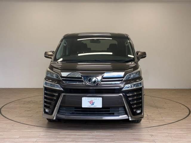 صورة 15 لـ 2018 Toyota VELLFIRE