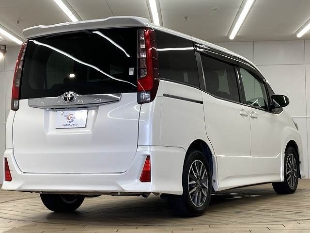 2016 Toyota NOAH 缩略图 17