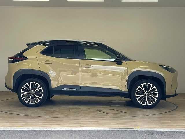 2021 Toyota YARIS CROSS — миниатюра 18
