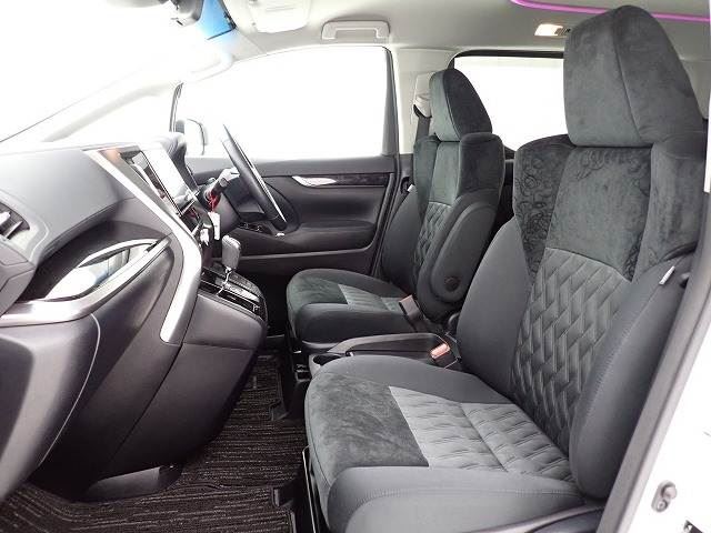 صورة 10 لـ 2019 Toyota VELLFIRE