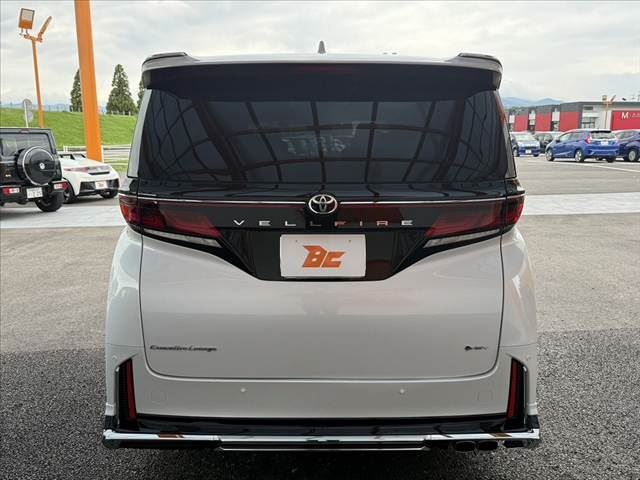 صورة 14 لـ 2024 Toyota VELLFIRE