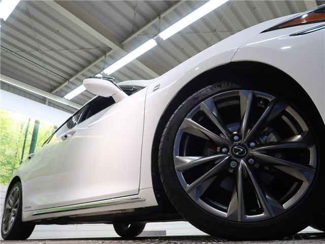 2020 Lexus ES thumbnail 22