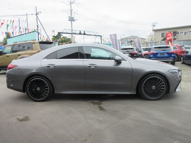 صورة 11 لـ 2025 Mercedes-BENZ CLA