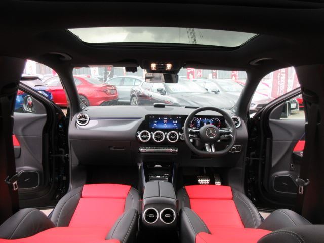 2025 Mercedes-BENZ GLA 照片 3