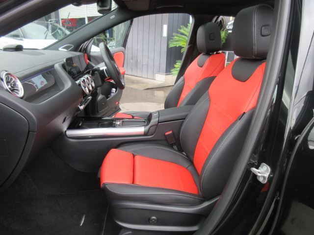 2025 Mercedes-BENZ GLA — миниатюра 34