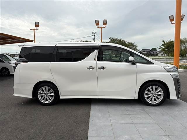 صورة 12 لـ 2021 Toyota VELLFIRE