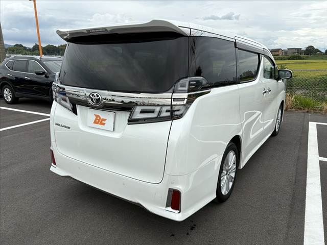 صورة 13 لـ 2021 Toyota VELLFIRE