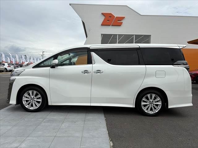 صورة 11 لـ 2021 Toyota VELLFIRE