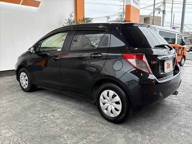 2012 Toyota VITZ — миниатюра 13