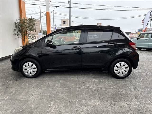 2012 Toyota VITZ — миниатюра 11