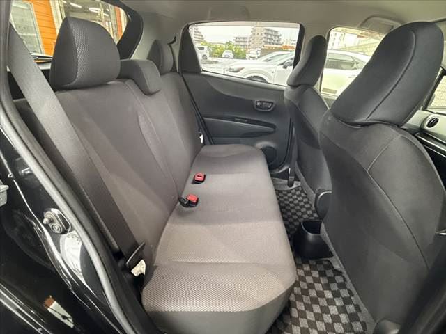2012 Toyota VITZ — миниатюра 18