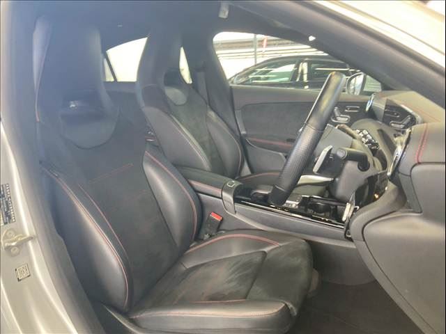 صورة 11 لـ 2021 Mercedes-BENZ CLA