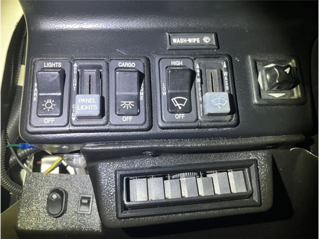 صورة مصغرة 25 لـ 1996 Hummer H1