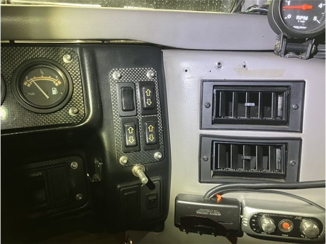 صورة مصغرة 29 لـ 1996 Hummer H1