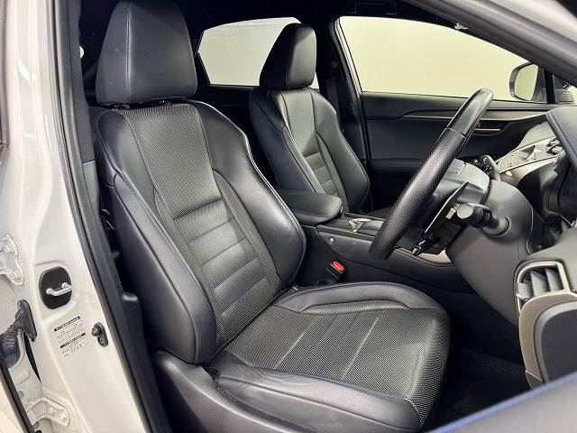 صورة 11 لـ 2021 Lexus NX