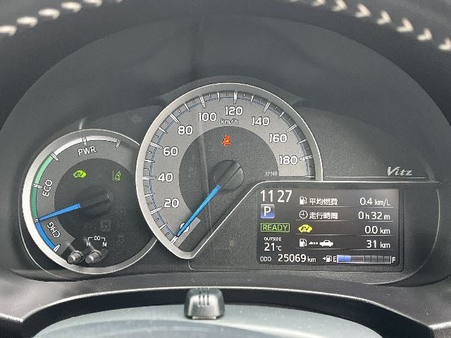 صورة 8 لـ 2017 Toyota VITZ