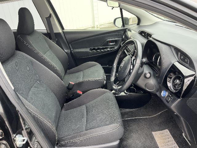 صورة 4 لـ 2017 Toyota VITZ